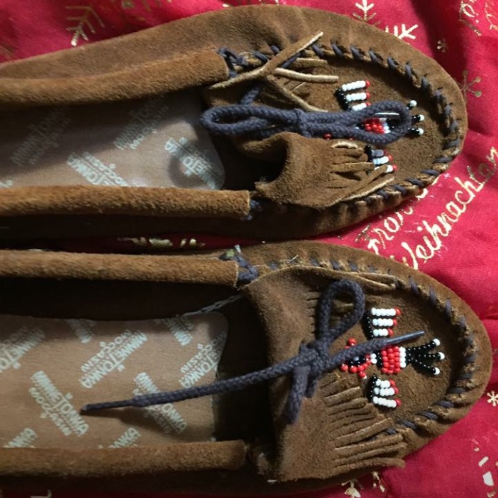 Minnetonka moccasins - Picture 4 of 4